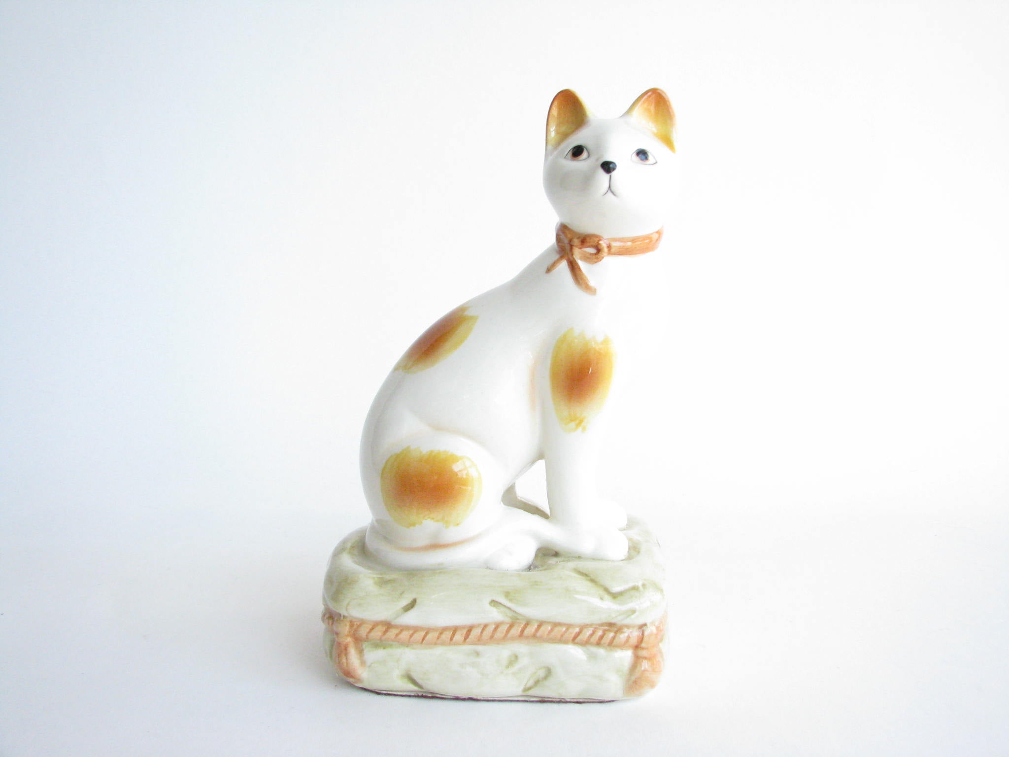 edgebrookhouse - Vintage Staffordshire Style Porcelain Cat on Pillow with Secret Compartment