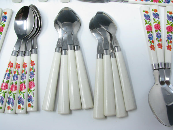 edgebrookhouse - Vintage White with Red & Pink Floral Plastic Handle Flatware - Service for 8 - 50 Pieces