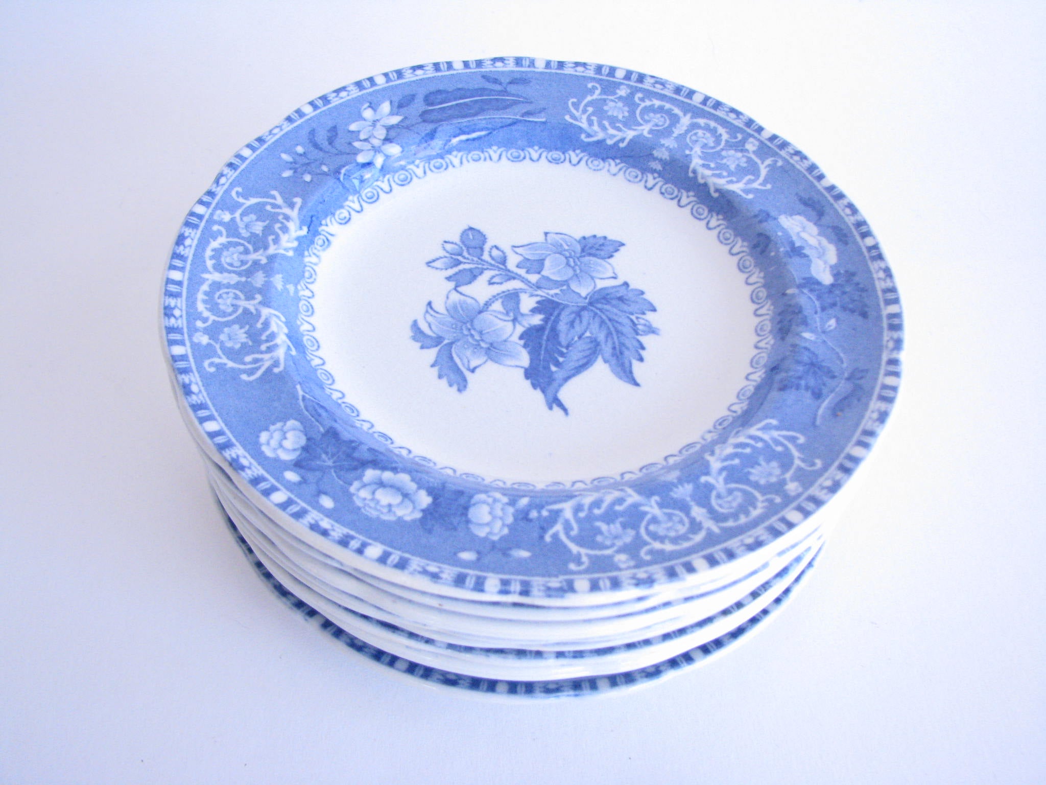 edgebrookhouse - Early 20th Century Spode Camilla Blue and White Bread or Dessert Plates - Set of 10