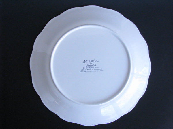 edgebrookhouse - 1980s Mikasa Allura White Scalloped Edge Dinner Plates - Set of 4