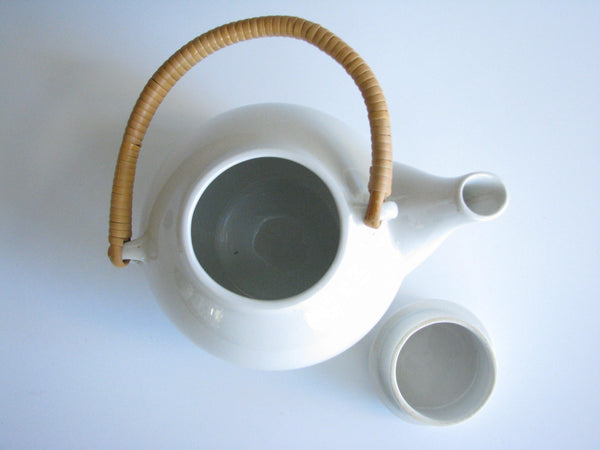 edgebrookhouse - 1960s Arabia Finland Teapot, Tea Cups and Saucers Designed by Ulla Procope and Kaj Franck - 9 Piece Set