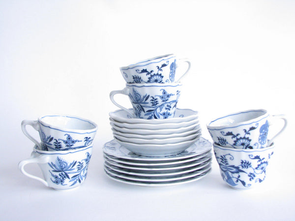 edgebrookhouse - 1970s Blue Danube Japan Tea Set Including Cups, Saucers and Plates Square Mark - 18 Pieces