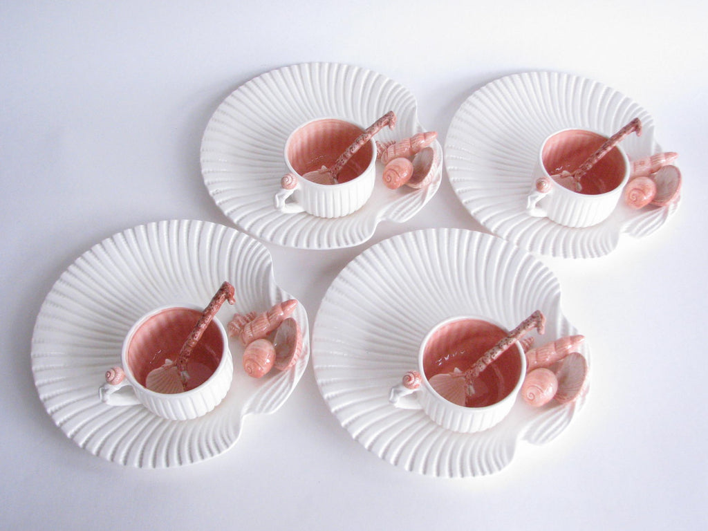 1970s Fitz and Floyd Oceana Hand-Painted Ceramic Shell Snack