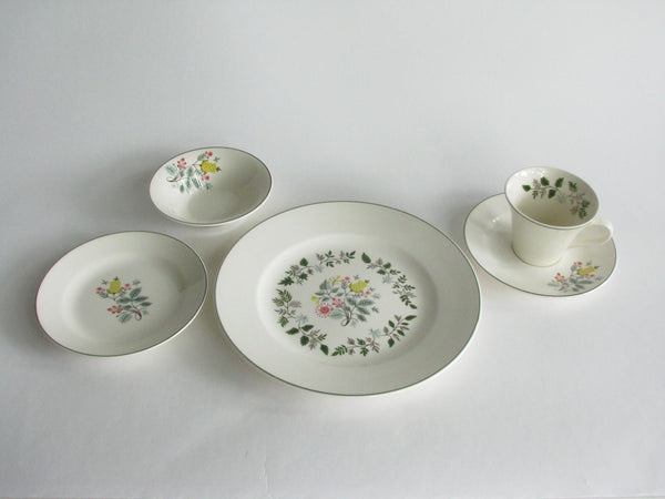 edgebrookhouse - Mid 20th Century Knowles Summer Garden White Floral Dinnerware Set - 83 Pieces
