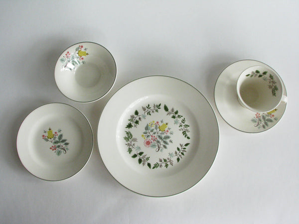 edgebrookhouse - Mid 20th Century Knowles Summer Garden White Floral Dinnerware Set - 83 Pieces