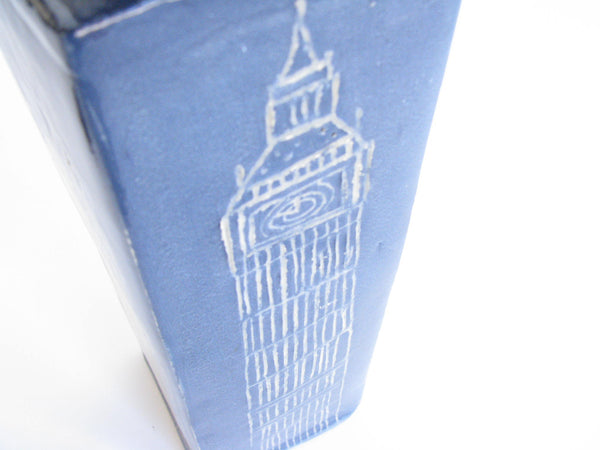 edgebrookhouse - Vintage Rustic Art Pottery Vase with Prominent Skyscrapers, Big Ben, Pisa Signed